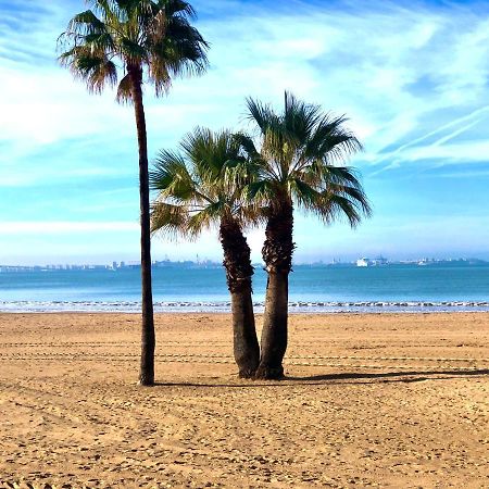 Primera Linea Playa Valdelagrana Vistas Al Mar El Puerto de Santa María Exteriör bild